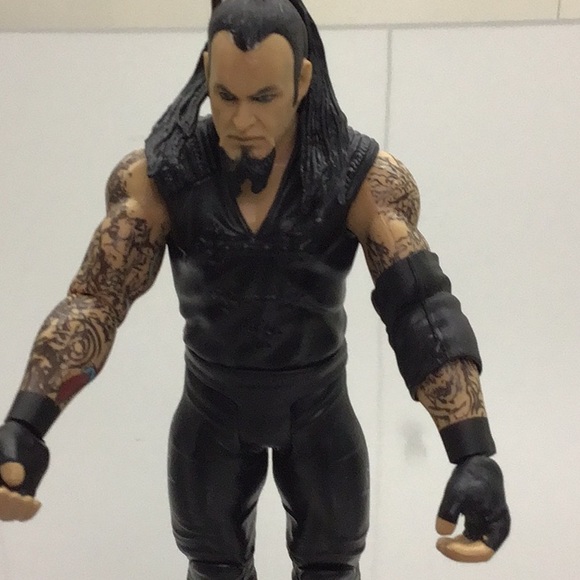 MATTEL WWE ACTION FIGURE THE UNDERTAKER. - Picture 2 of 9